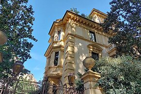 Rare Large and Elegant Rome Apartment in Prati Neighborhood Perfect fo
