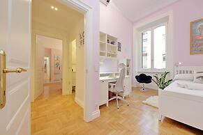 Rare Large and Elegant Rome Apartment in Prati Neighborhood Perfect fo