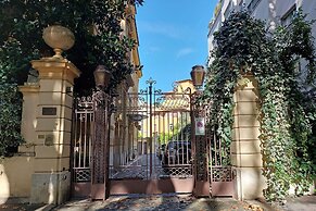 Rare Large and Elegant Rome Apartment in Prati Neighborhood Perfect fo