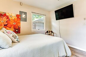 2 Mi to Purdue: Modern Home in West Lafayette