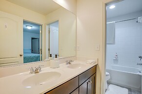 Centrally Located Home in Fredericksburg!