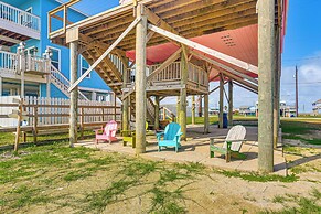 Beachfront Cottage w/ Boardwalk in Freeport