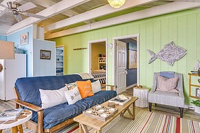 Beachfront Cottage w/ Boardwalk in Freeport