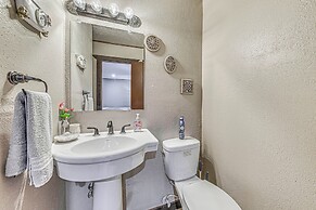 16 Mi to Ski Apache: Ruidoso Condo