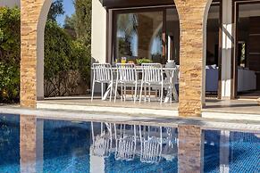 Ayia Napa Seafront Ionion Villa H5
