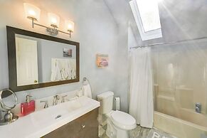 2 Mi to Boardwalk: Home w/ Deck in Bethany Beach!