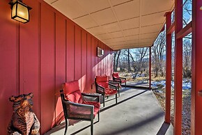 Cozy Mountain Studio By Main Street & Hot Springs!