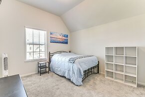 Games, Films & Outdoor Fun: Luxe Home in La Marque