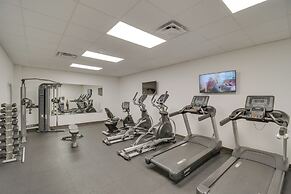 Beach & Pool Access: Gulf Shores Getaway!