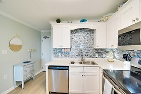 Beach & Pool Access: Gulf Shores Getaway!