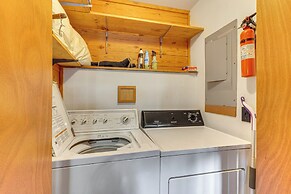 Table Rock Lake Cabin w/ Waterfront Views!