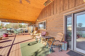 Table Rock Lake Cabin w/ Waterfront Views!