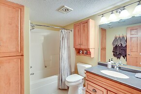 Home w/ Hot Tub & Dock on Howard Lake!