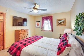 Home w/ Hot Tub & Dock on Howard Lake!