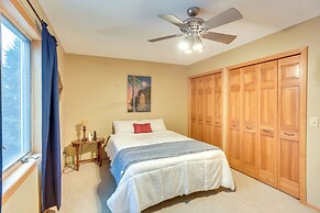 Home w/ Hot Tub & Dock on Howard Lake!