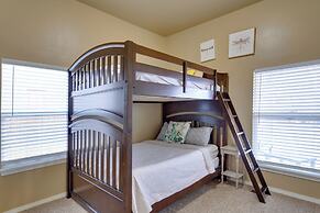 Apartment Half-mi to Downtown Guthrie!