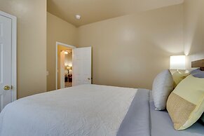 Apartment Half-mi to Downtown Guthrie!