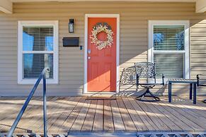 Historic Home Half-mile to Downtown Guthrie!