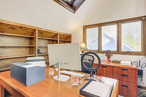 Private Hot Tub & Sauna: Georgia Nature Retreat!