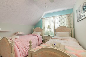 Private Hot Tub & Sauna: Georgia Nature Retreat!