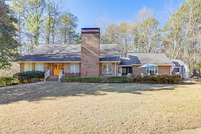 Private Hot Tub & Sauna: Georgia Nature Retreat!