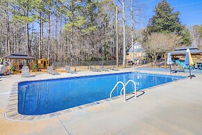 Private Hot Tub & Sauna: Georgia Nature Retreat!