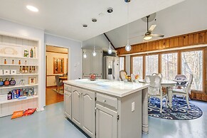 Private Hot Tub & Sauna: Georgia Nature Retreat!