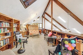 Private Hot Tub & Sauna: Georgia Nature Retreat!