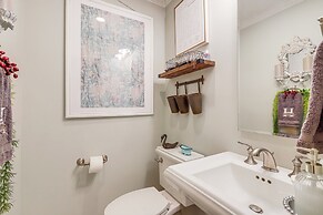 Private Hot Tub & Sauna: Georgia Nature Retreat!