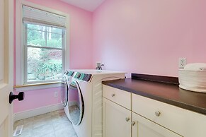 Secluded Family Home Near Hiking in Voluntown!
