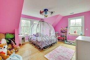 Secluded Family Home Near Hiking in Voluntown!
