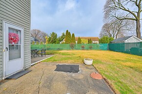 2 Mi to UBS Arena: Wfh-friendly Couple's Retreat