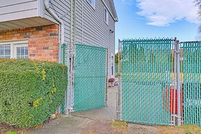 2 Mi to UBS Arena: Wfh-friendly Couple's Retreat