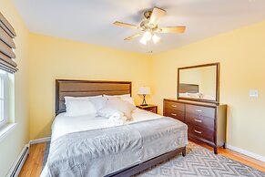 4 Mi to Hudson River: Quiet Newburgh Home!