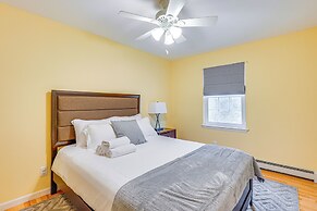 4 Mi to Hudson River: Quiet Newburgh Home!