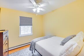 4 Mi to Hudson River: Quiet Newburgh Home!