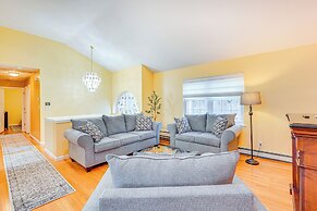 4 Mi to Hudson River: Quiet Newburgh Home!