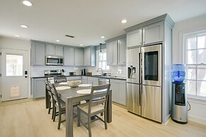 9 Mi to Downtown: Lubbock Home w/ Yard