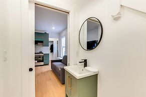 Centrally Located & Pet Friendly: Yonkers Studio!