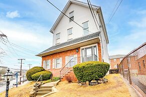 Centrally Located & Pet Friendly: Yonkers Studio!