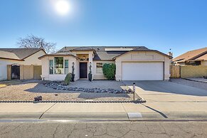 Poolside Oasis: 3 Mi to Lookout Mountain Park!