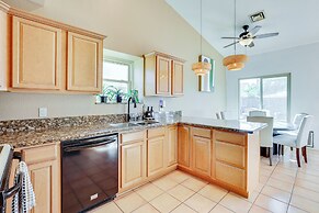 Poolside Oasis: 3 Mi to Lookout Mountain Park!