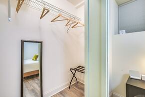 1 Mi to University of Chicago: Urban Escape!