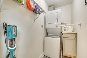 1 Mi to University of Chicago: Urban Escape!