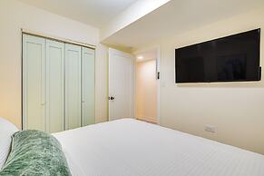 1 Mi to University of Chicago: Urban Escape!