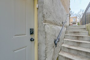 1 Mi to University of Chicago: Urban Escape!