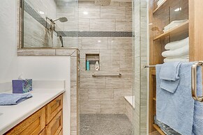 Walking Trail On-site: Tranquil Klamath Falls Apt!
