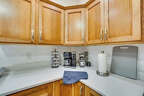 Walking Trail On-site: Tranquil Klamath Falls Apt!
