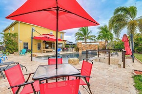 Pool & Spa: Spacious Port St Lucie Villa!