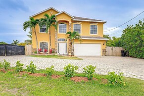 Pool & Spa: Spacious Port St Lucie Villa!
